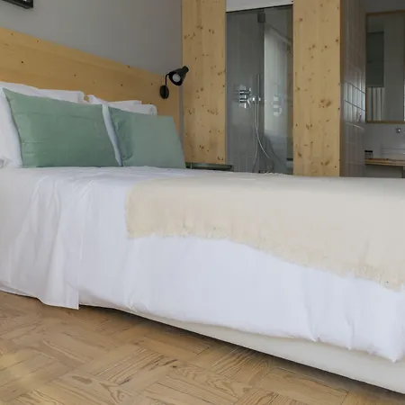 Casa Dos Carvalhos 4*