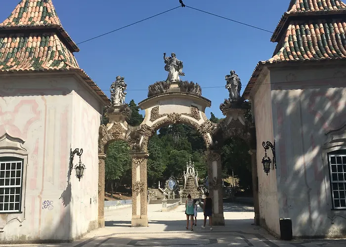 Casa Dos Carvalhos 4* كويمبرا