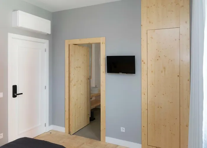 Casa Dos Carvalhos 4*